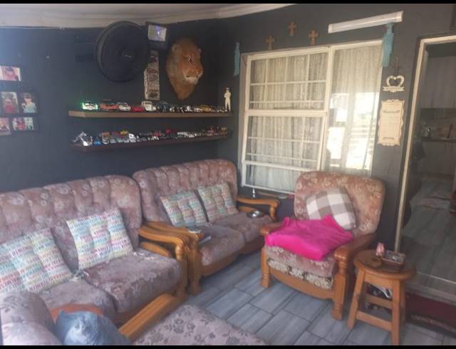 2 BEDROOM HOUSE FOR SALE IN ELSPARK